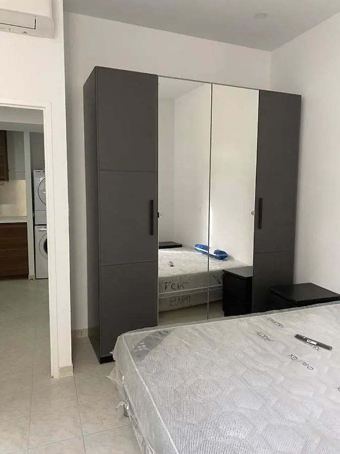Five Stars C6 Aparthotel Marseille France